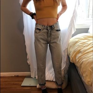 BRANDY MELVILLE JEANS BRAND NEW